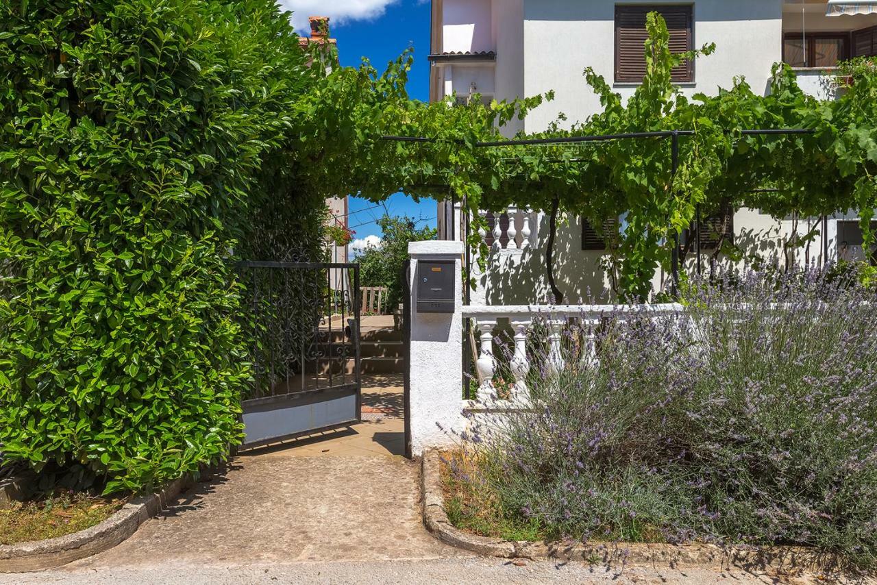 Apartman D&D, Dvorine 63 Banjole Exterior foto