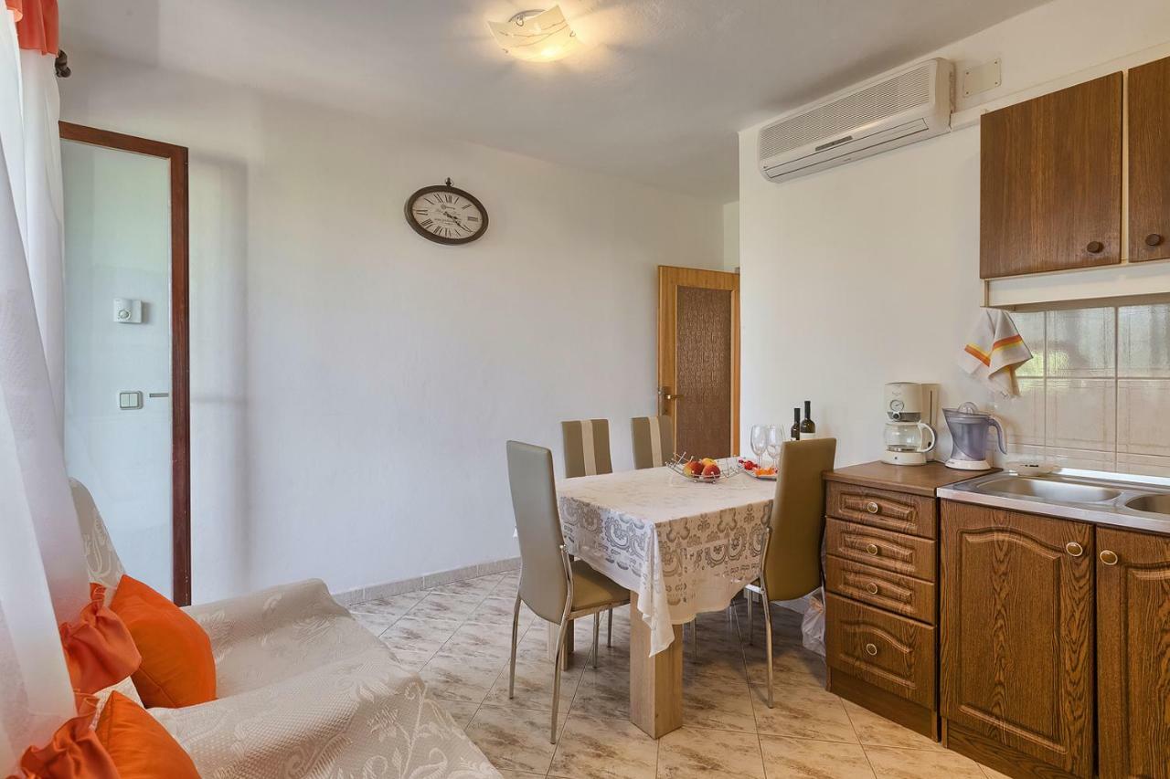 Apartman D&D, Dvorine 63 Banjole Exterior foto