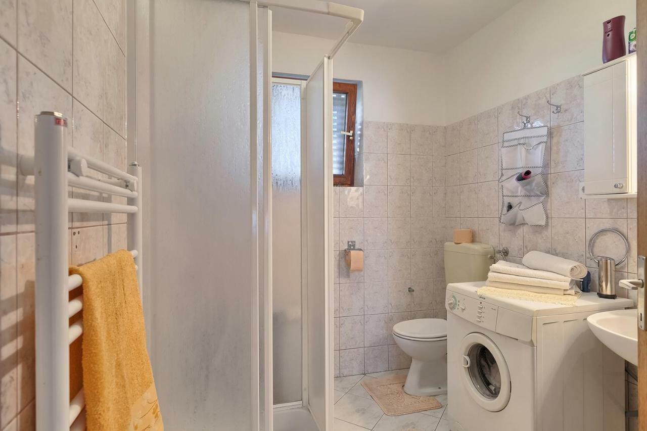 Apartman D&D, Dvorine 63 Banjole Exterior foto