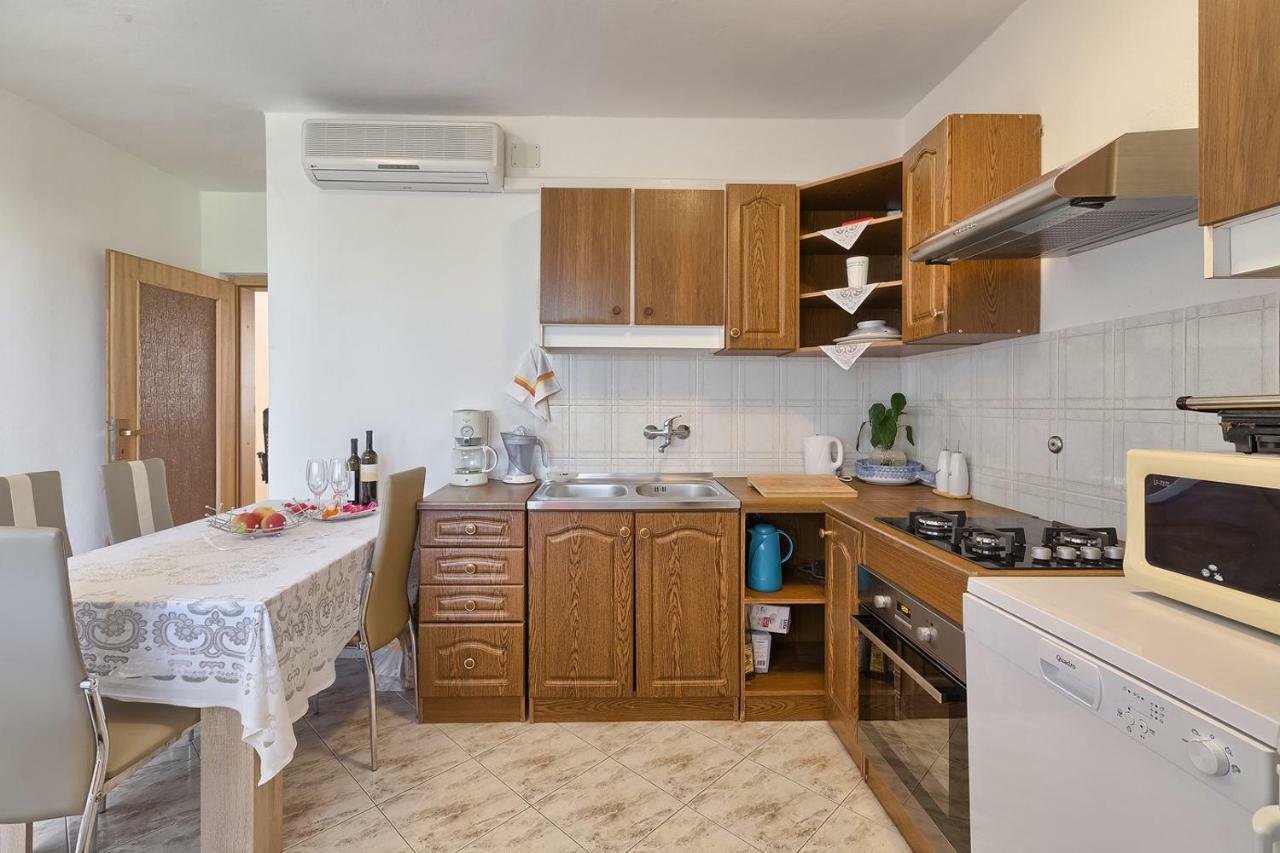 Apartman D&D, Dvorine 63 Banjole Exterior foto