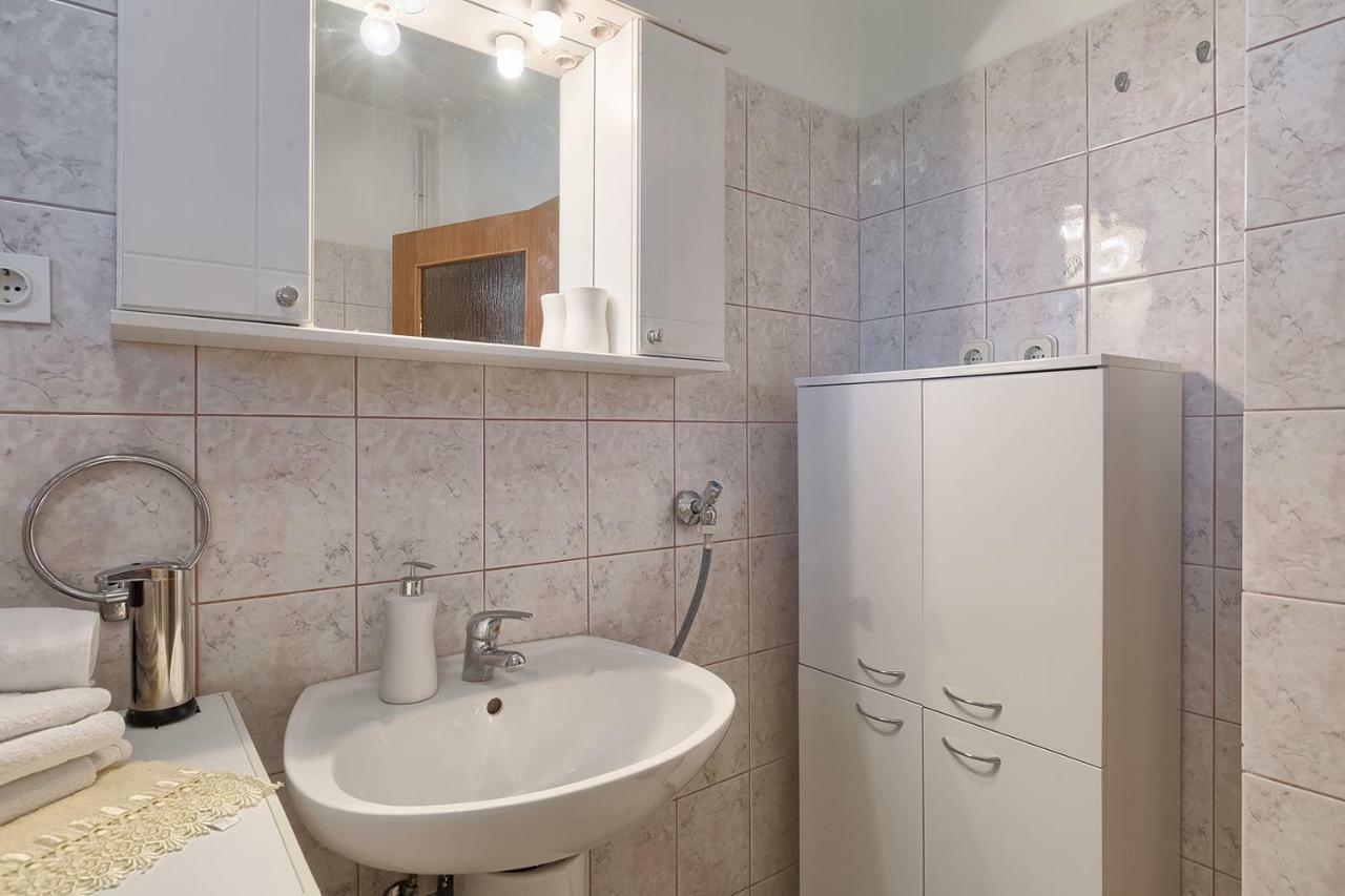 Apartman D&D, Dvorine 63 Banjole Exterior foto