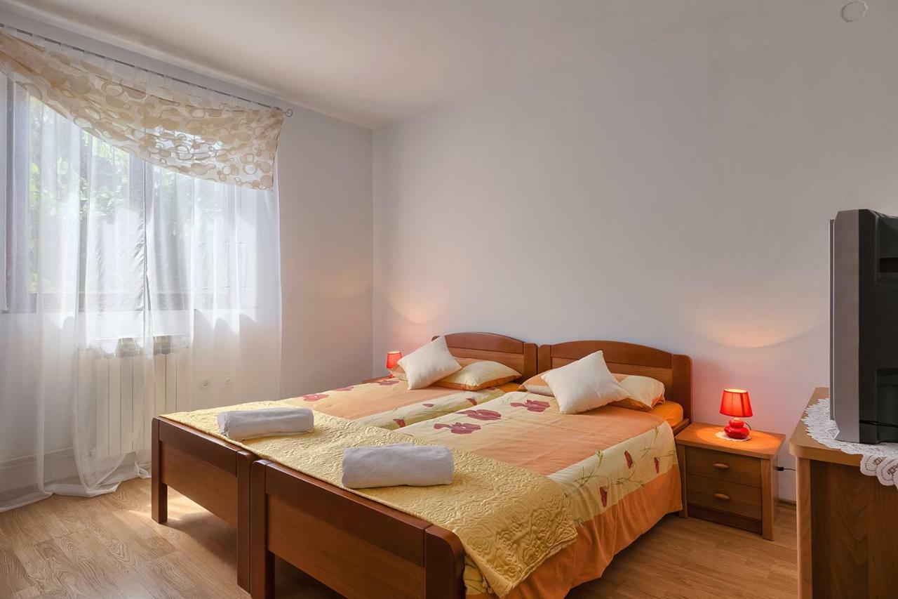 Apartman D&D, Dvorine 63 Banjole Exterior foto