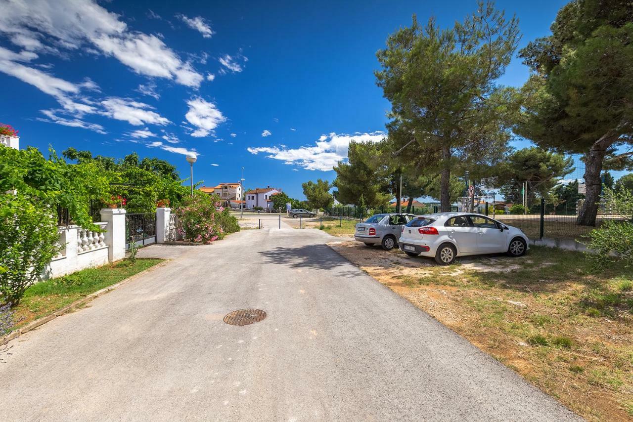Apartman D&D, Dvorine 63 Banjole Exterior foto