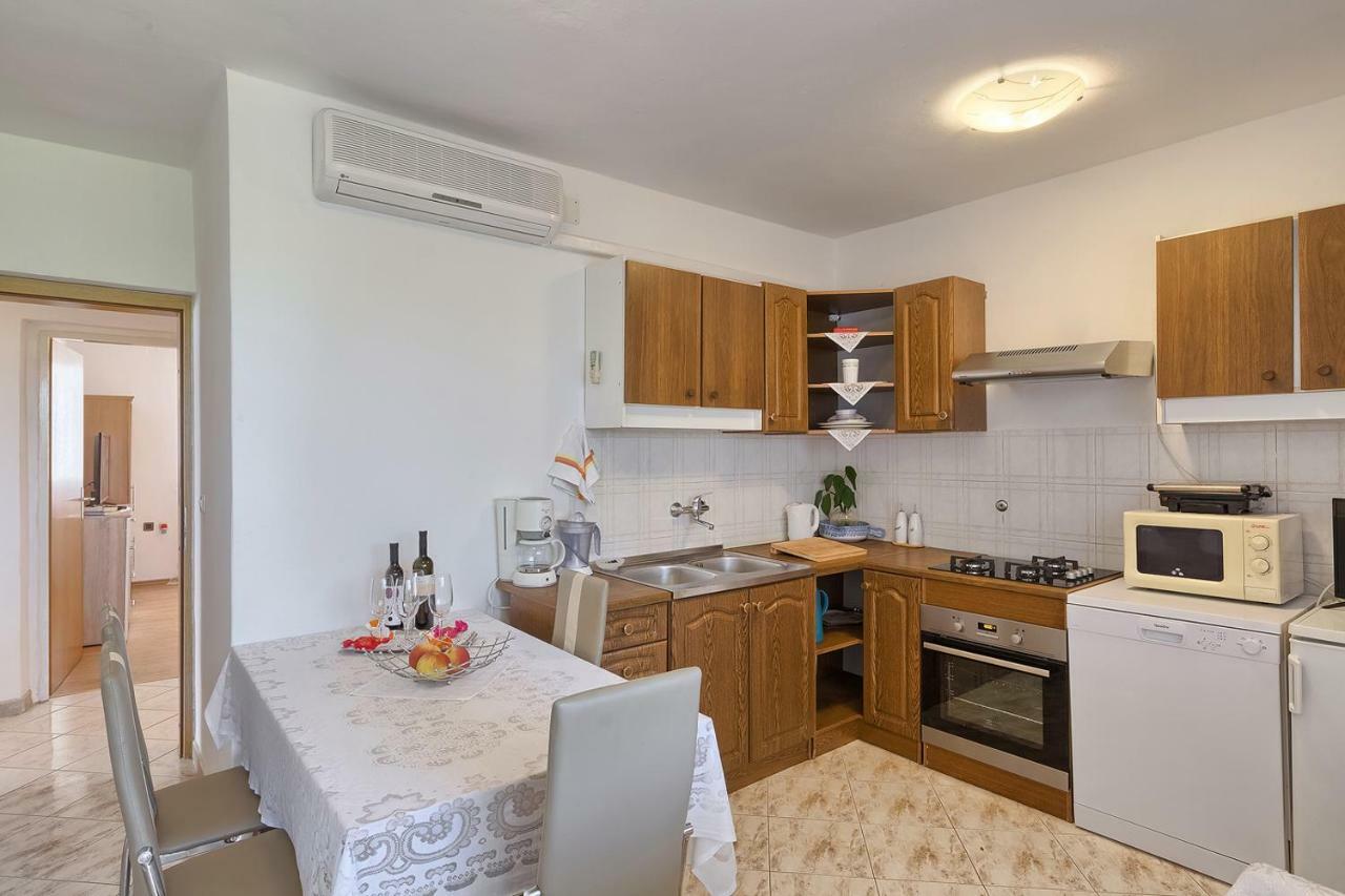 Apartman D&D, Dvorine 63 Banjole Exterior foto